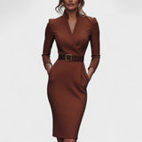 Kate | Robe noire raffinée avec ceinture et col mandarin