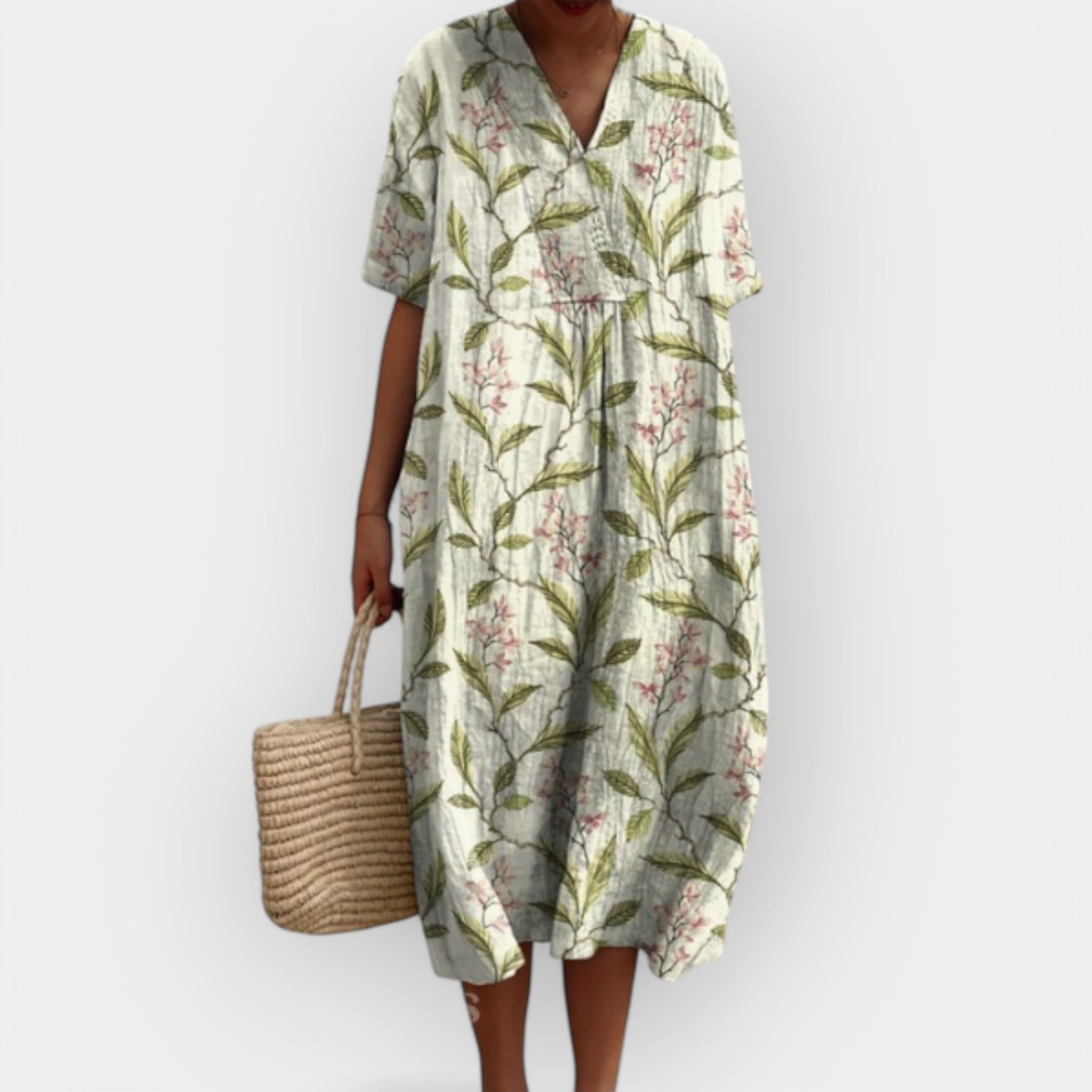 Robe fleurie pour les journées d'été