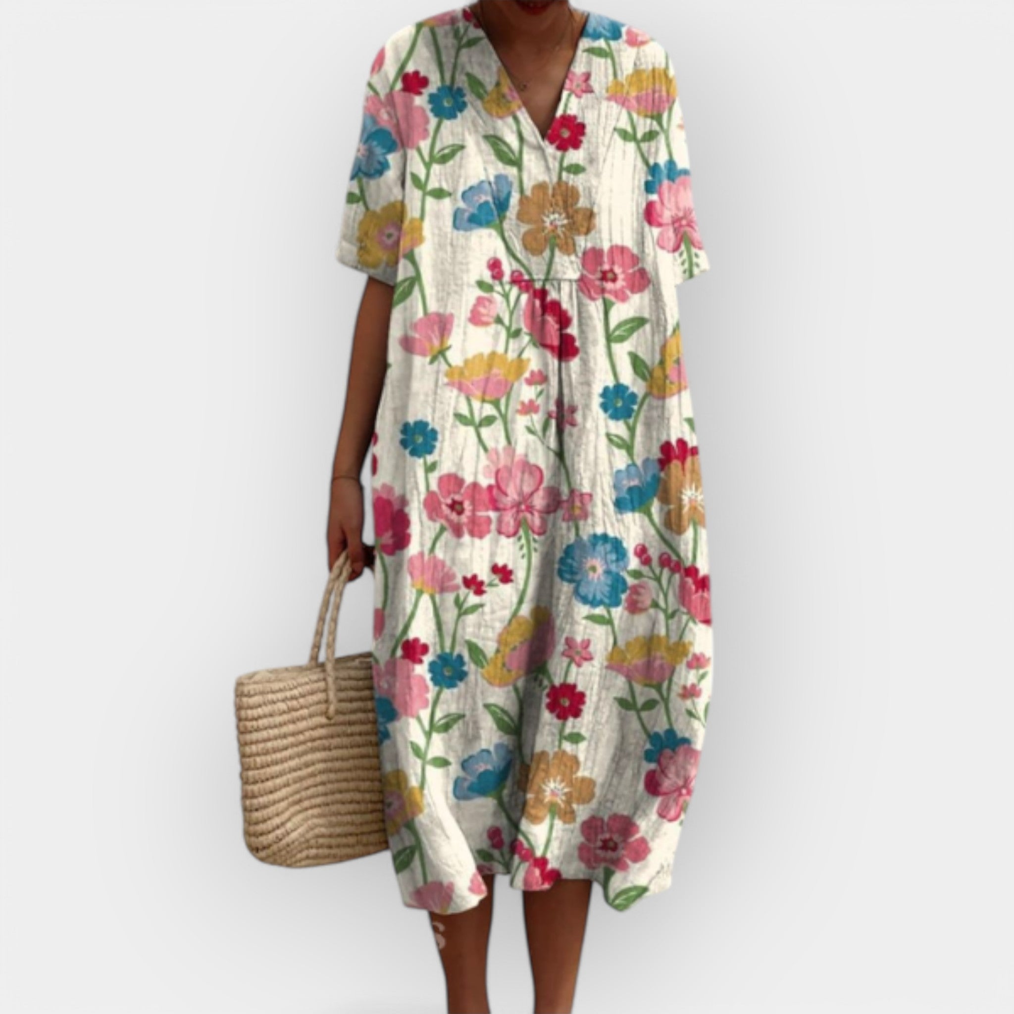 Robe fleurie pour les journées d'été