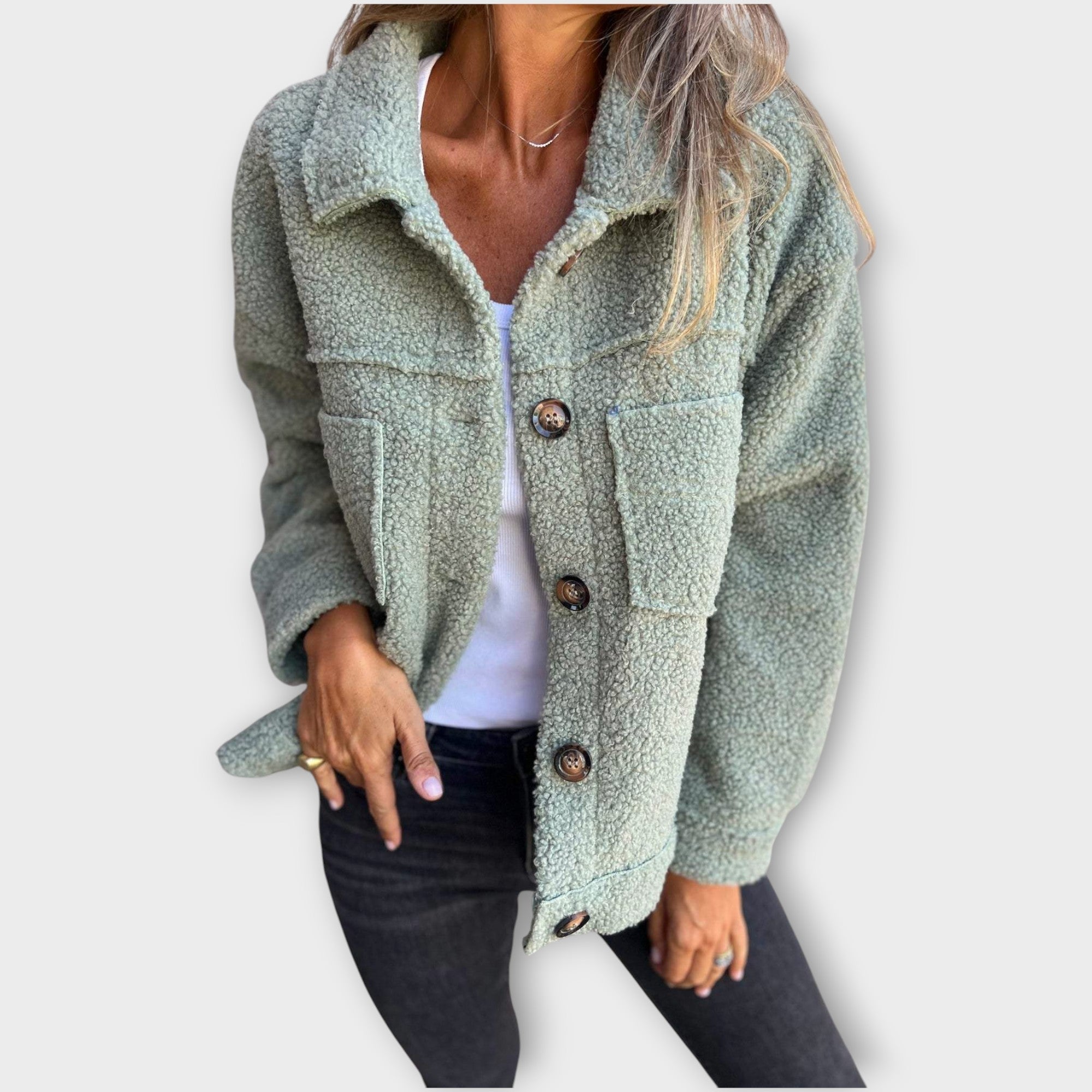 Leena – Veste boutonnée style sherpa 