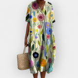 Robe fleurie pour les journées d'été