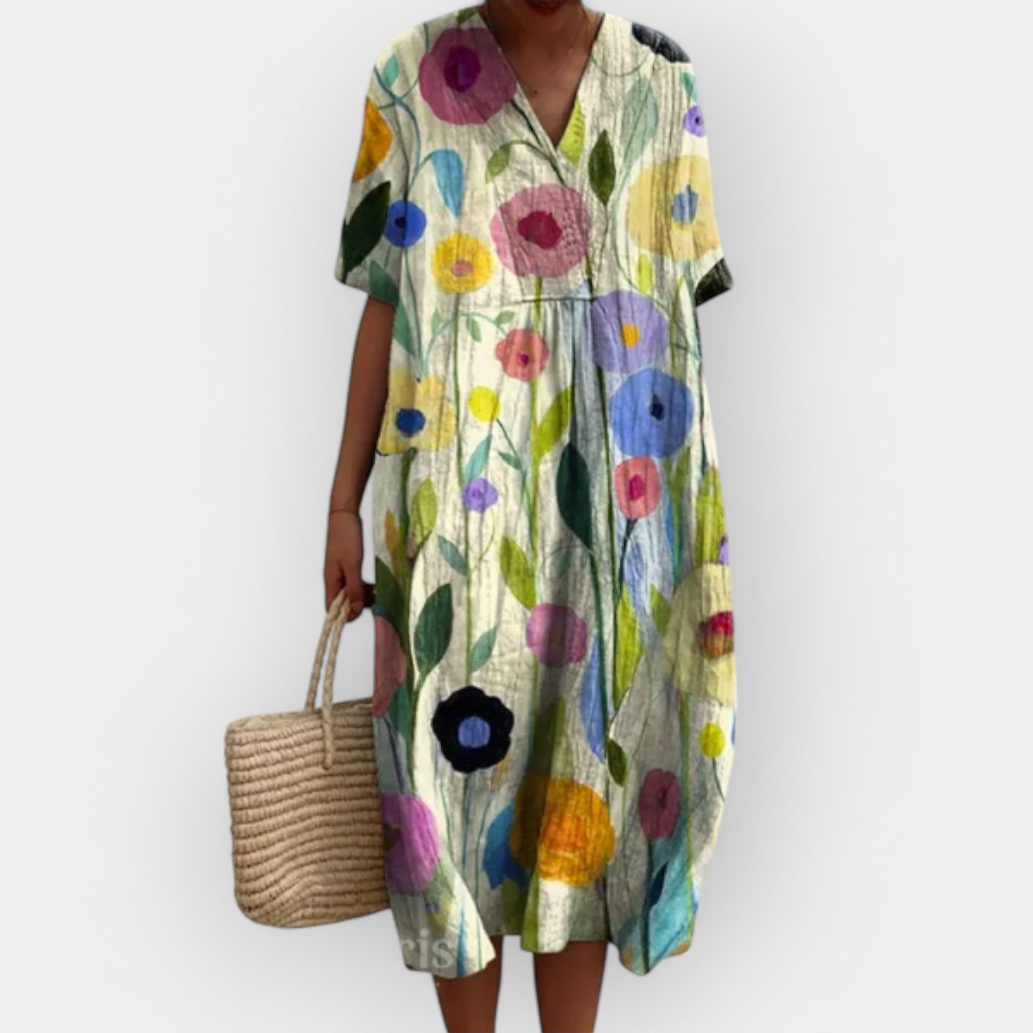 Robe fleurie pour les journées d'été