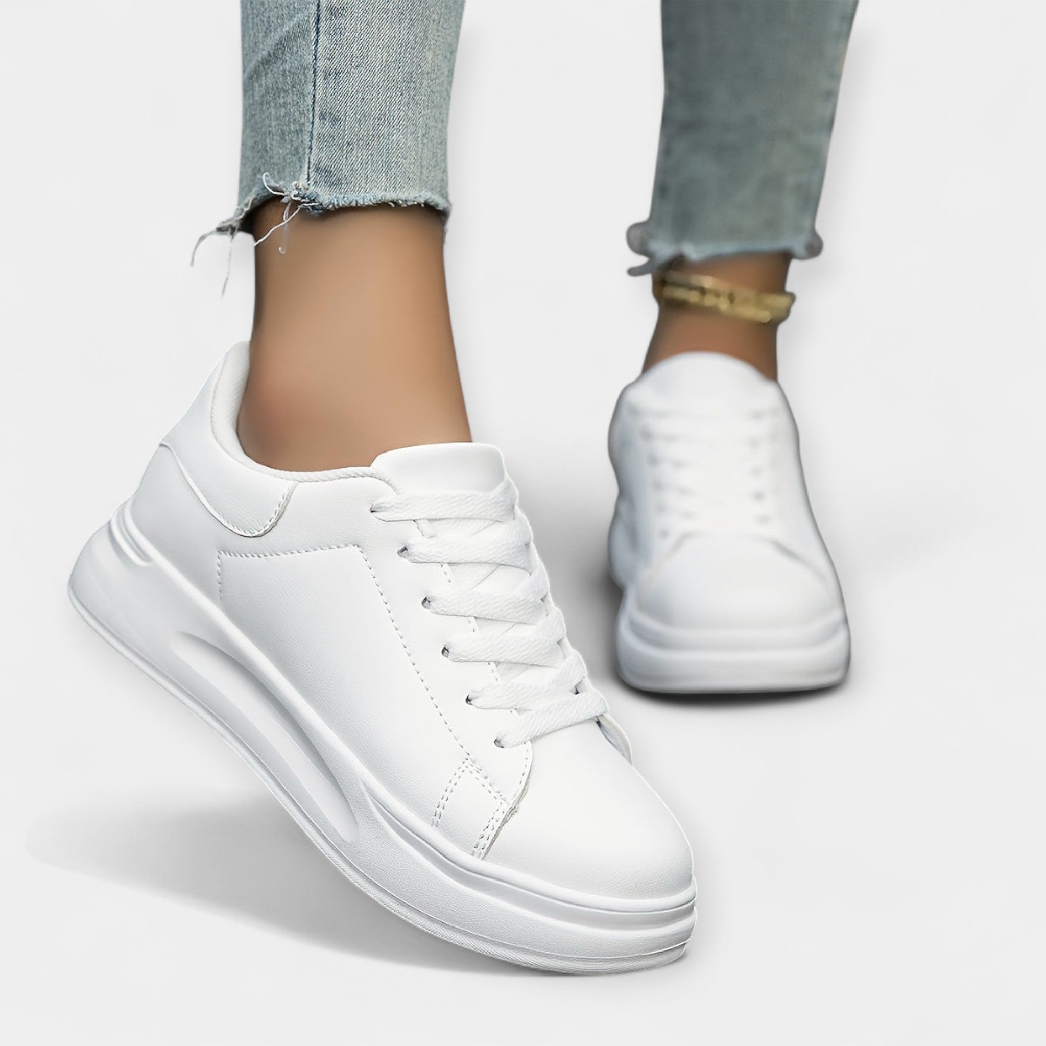 Chaussures de sport en cuir blanc