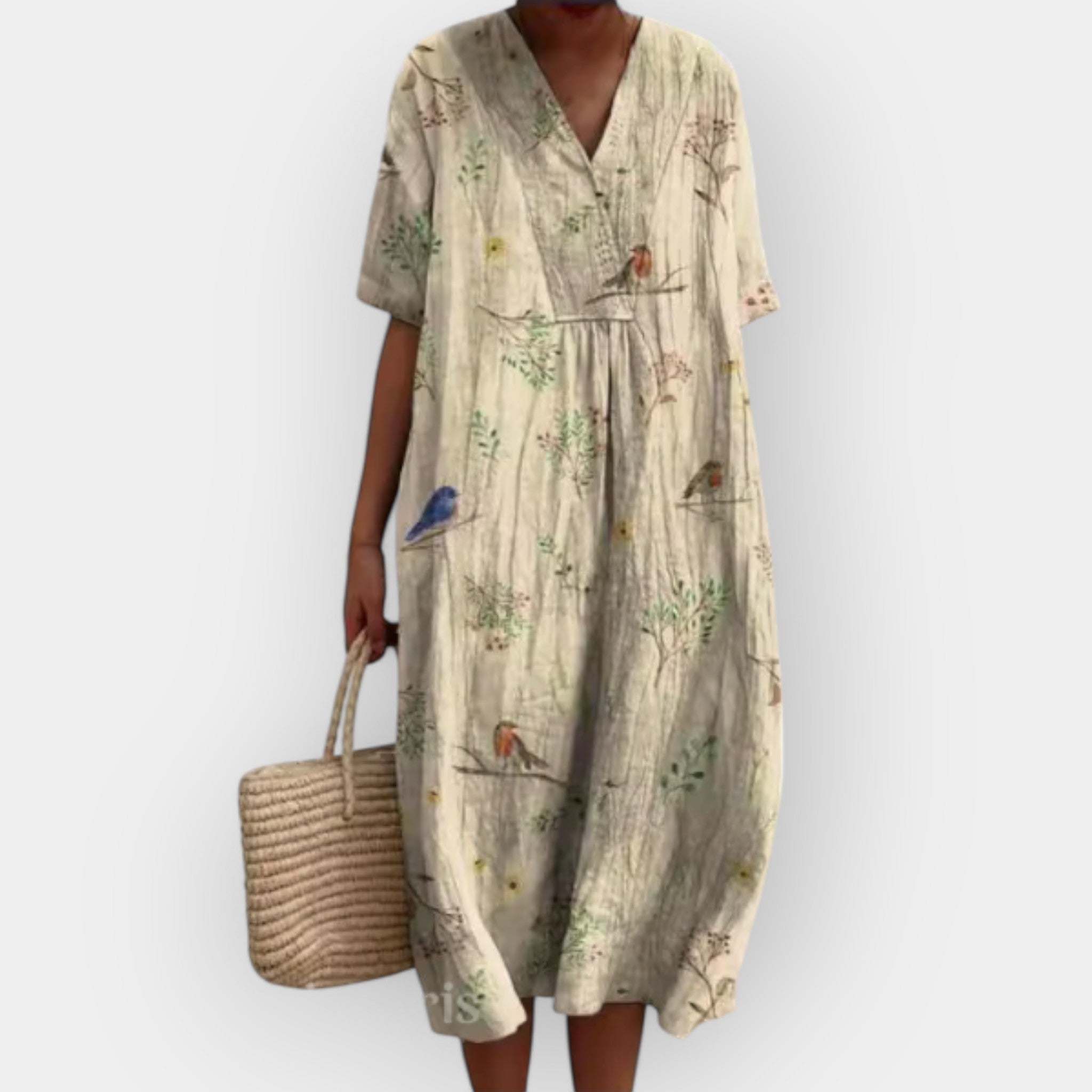 Robe fleurie pour les journées d'été