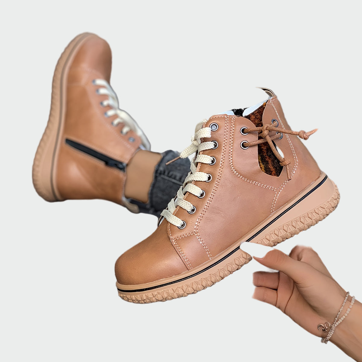 Bottines orthopédiques en cuir