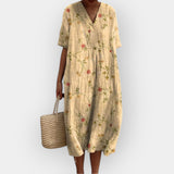Robe fleurie pour les journées d'été