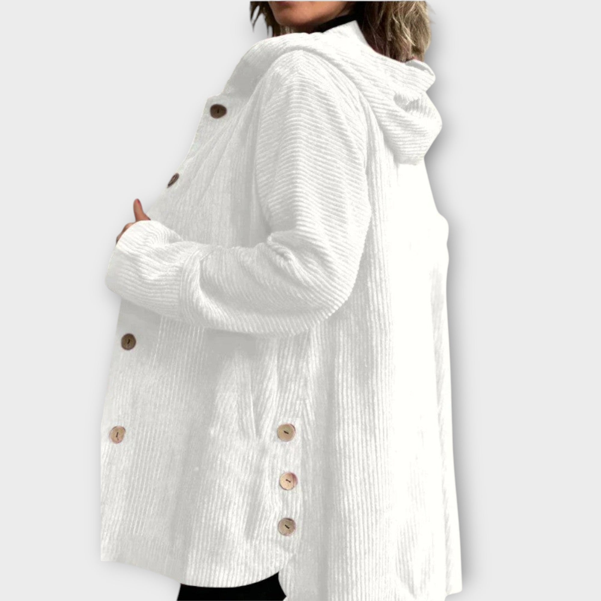 Lina – Veste boutonnée à capuche en tissu épais