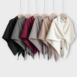 Châle douillet à nouer sur le devant