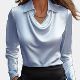 Chemisier élégant en satin à encolure drapée