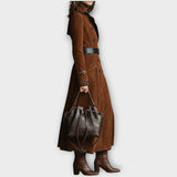 Marlene – Long manteau en suédine à double boutonnage