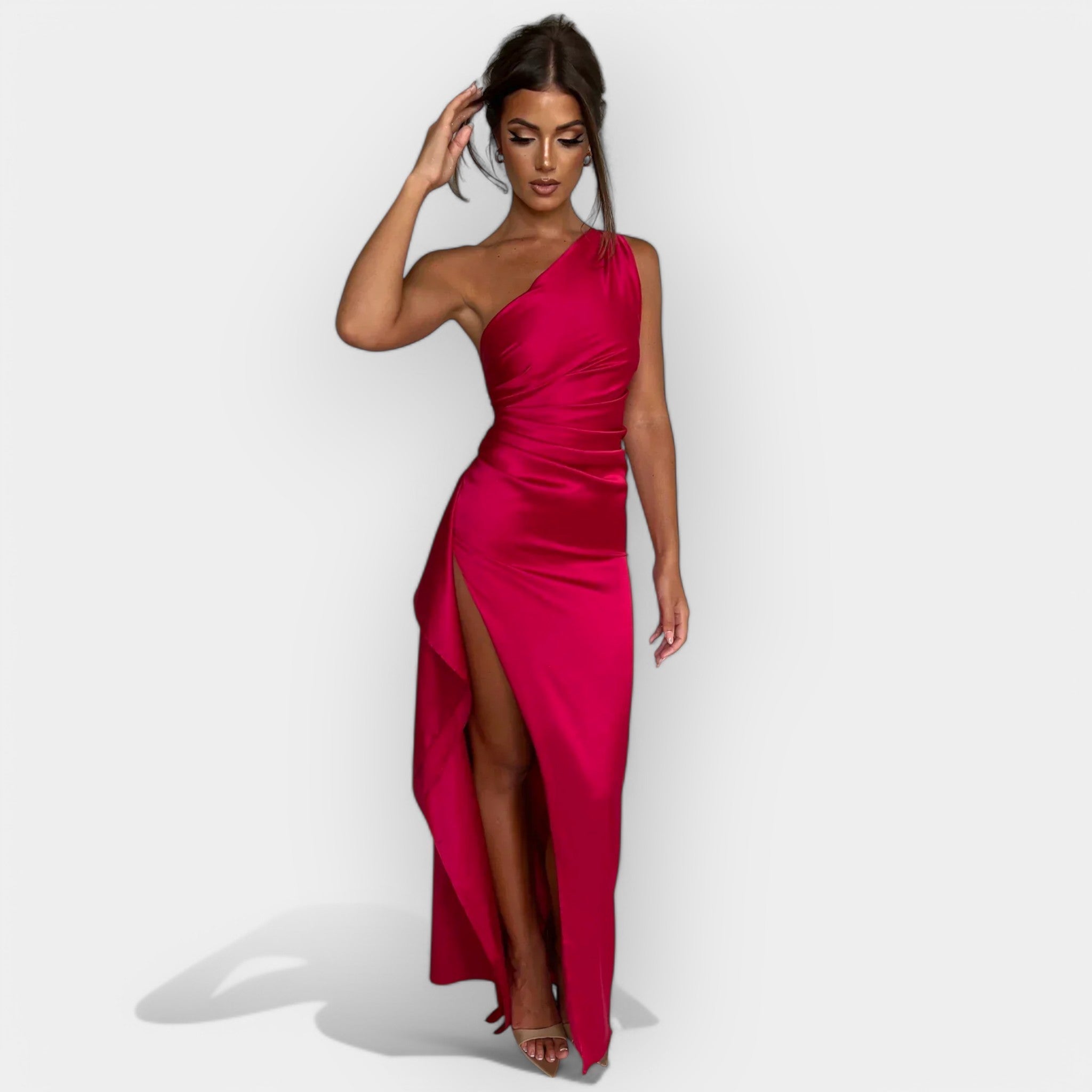 Solenne – Robe de soirée en satin à élégance aristocratique