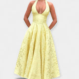 Celeste – Robe midi à dos nu et détail corset