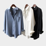 Chemisier à la ligne élégante et aux détails modernes