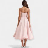 Robe midi en tulle et style